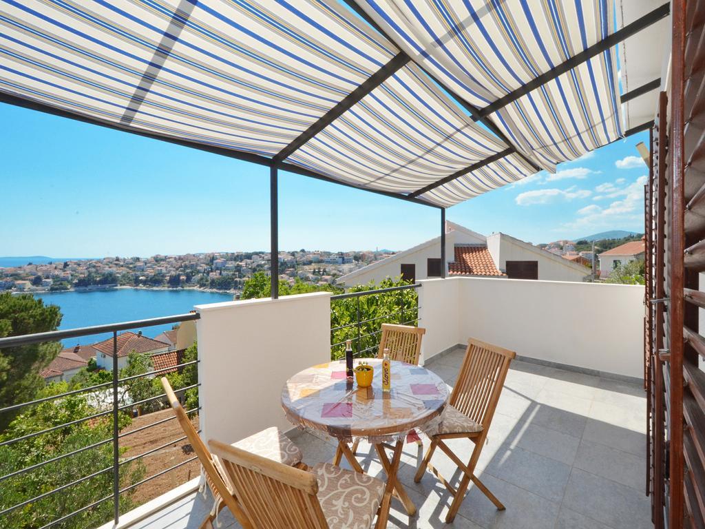Sea View Apartment Trogir Exterior photo